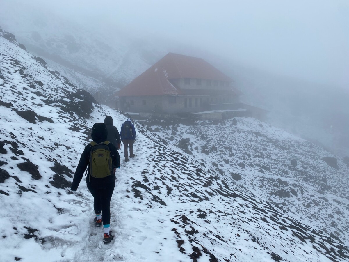 Cotopaxi refuge hike best sale