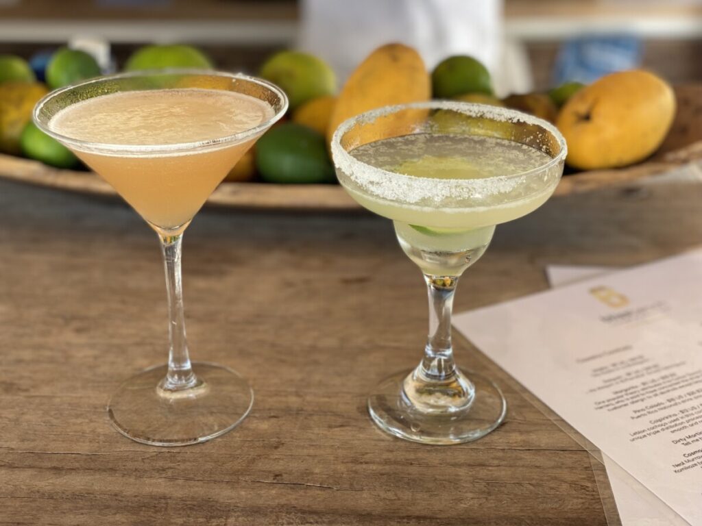 2 cocktails on the bar