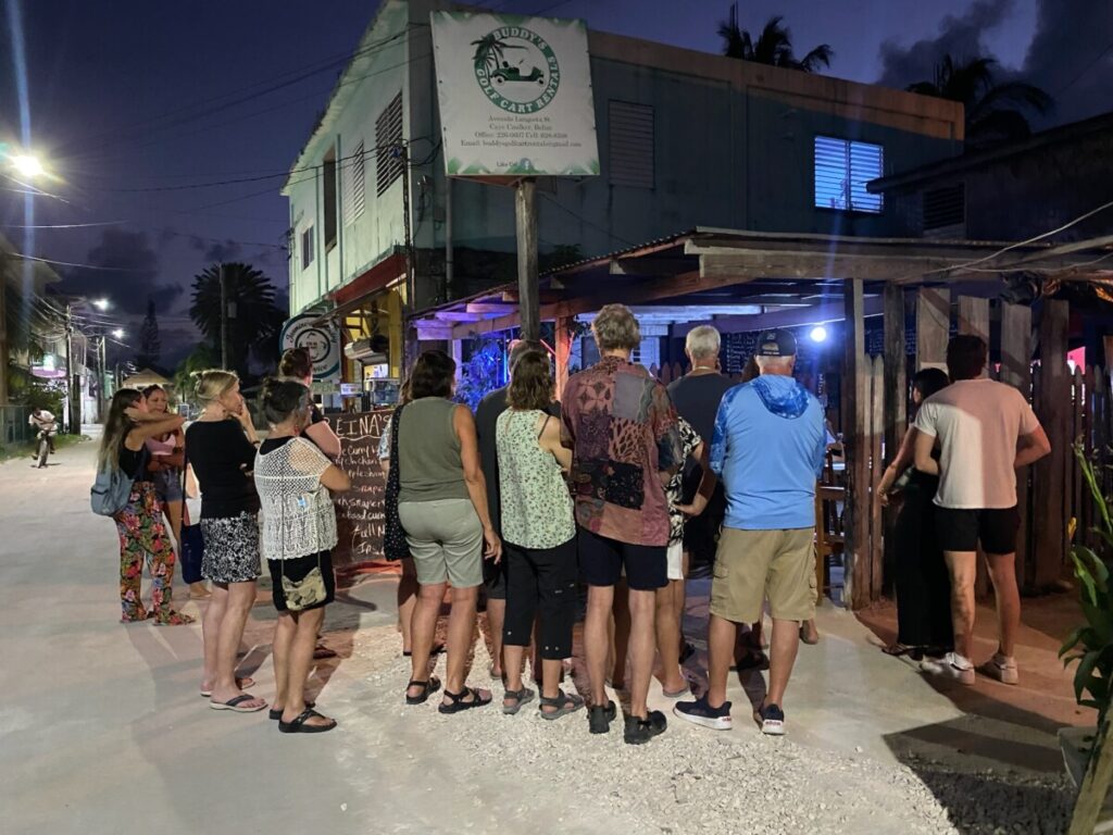 The line outside Reina's Caye Caulker for dinner