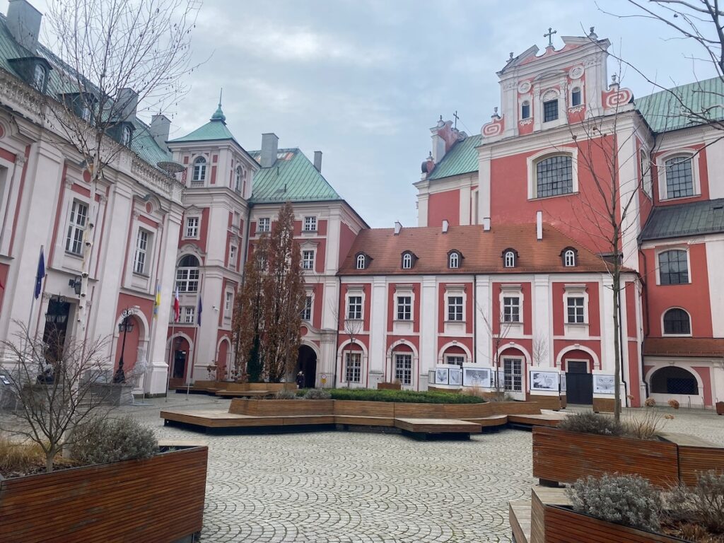 Poznan basilica by day